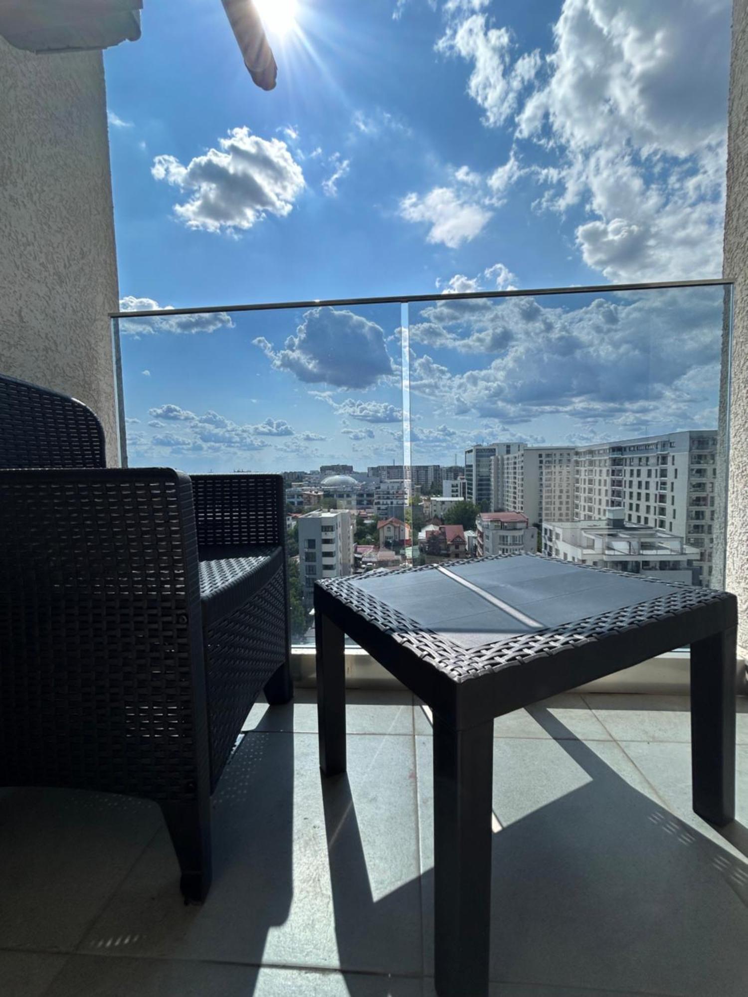 Elegant Studio With City Views - Prime Location - 02 Бухарест Экстерьер фото